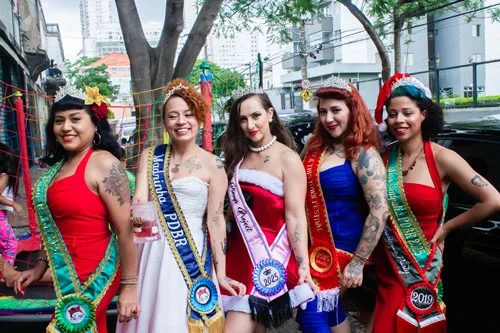 QG Manifesto Pin-up e o evento beneficente de Natal